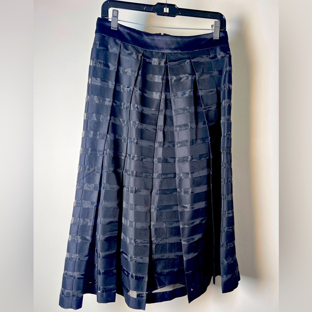 Temperley Pleated Knee Length Black Striped Skirt Size M